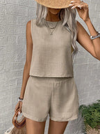 Conjunto de blusa e shorts