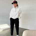 Conjunto Feminino de Botões com Gola Alta de Duas Peças