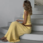 Conjunto Duas Peças de Saia Longa Colete Gola Alta