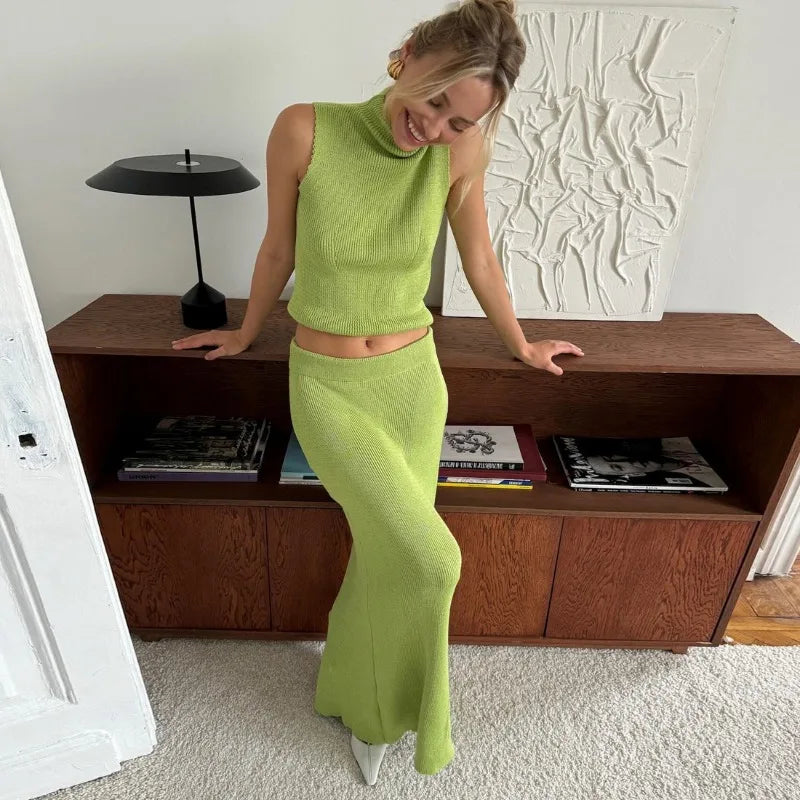 Conjunto Duas Peças de Saia Longa Colete Gola Alta